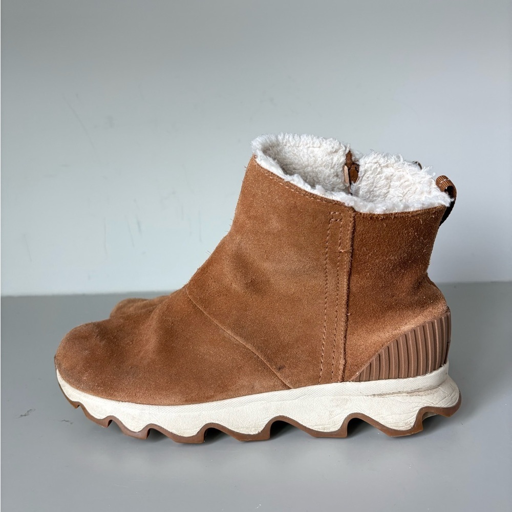 Sorel Kinetic Short Boot  Size 10